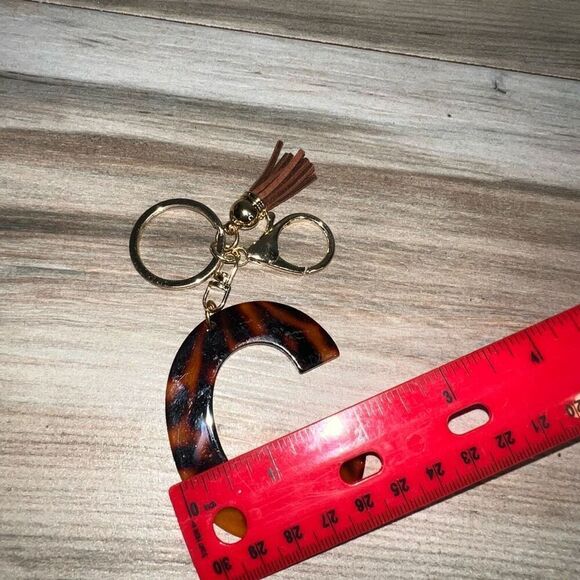 Monogrammed Acrylic Cutout Keychain Initial C Tasseled Tortoise/Gold Tone Classy - Picture 3 of 6